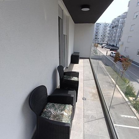 Marta Lägenhet Zadar Exteriör bild